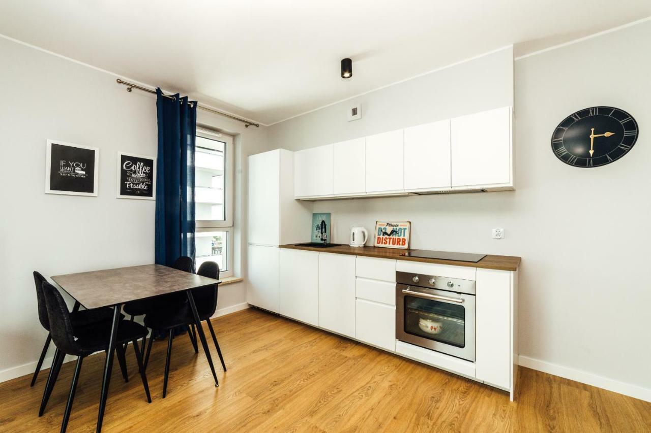 Pobookowane Stocznia Apartments Gdańsk Buitenkant foto