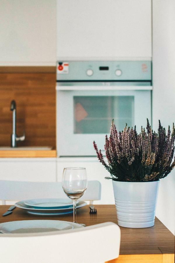 Pobookowane Stocznia Apartments Gdańsk Buitenkant foto