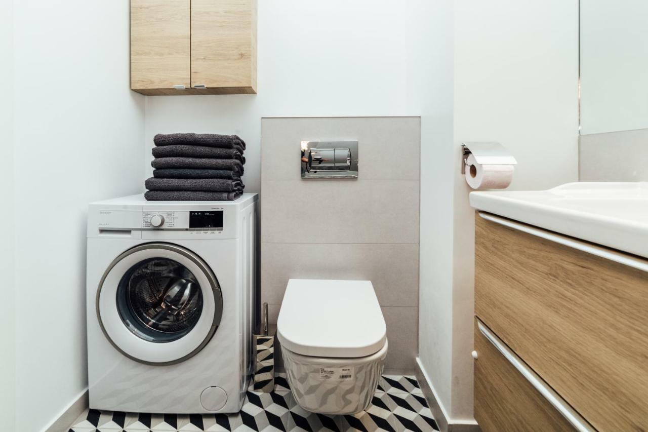 Pobookowane Stocznia Apartments Gdańsk Buitenkant foto