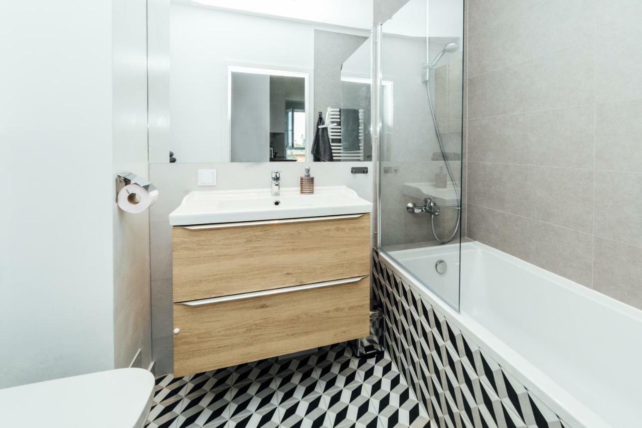 Pobookowane Stocznia Apartments Gdańsk Buitenkant foto